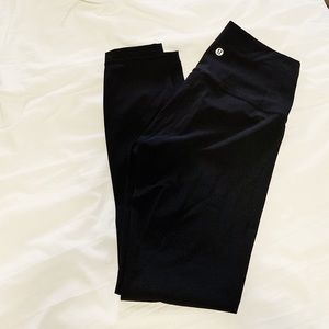 7/8 25” Wunder Under Lululemon (Size 4)